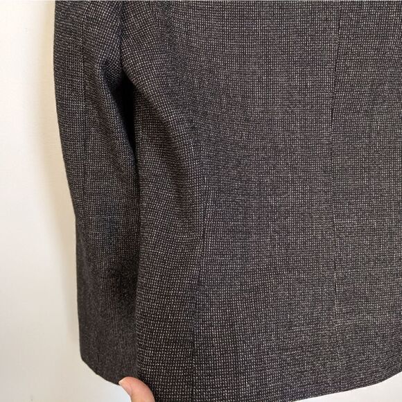 Tahari Gray 100% Wool Career Blazer 6 Button Pockets Lined Women’s Size 8 Medium - Picture 6 of 7